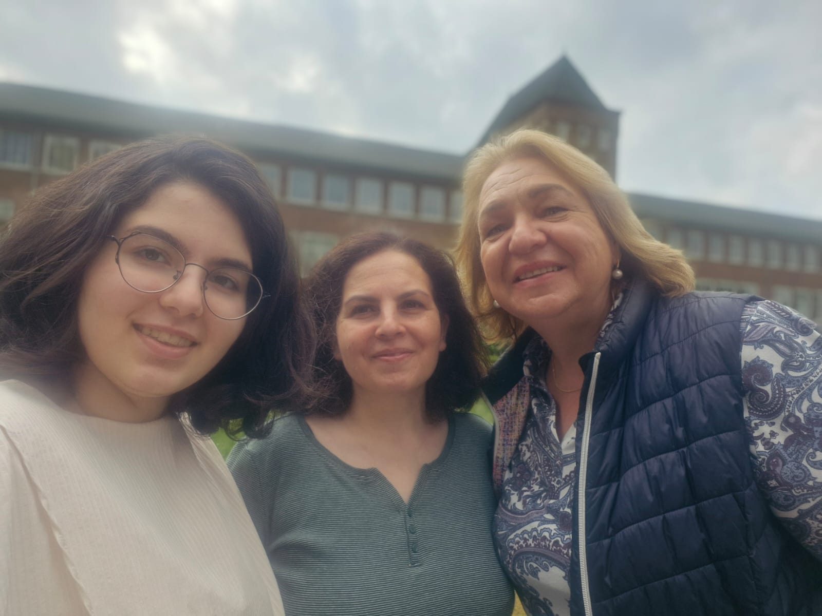 Een nieuw begin in Nederland: het inspirerende verhaal van Maryam en Barbara